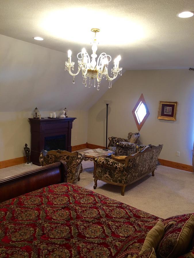 Attwood House Bed And Breakfast Near Manhattan, Ks Randolph Εξωτερικό φωτογραφία