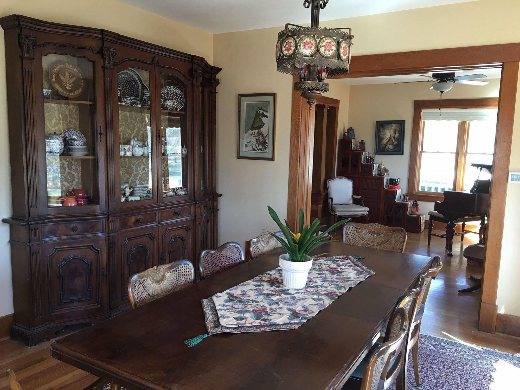 Attwood House Bed And Breakfast Near Manhattan, Ks Randolph Εξωτερικό φωτογραφία